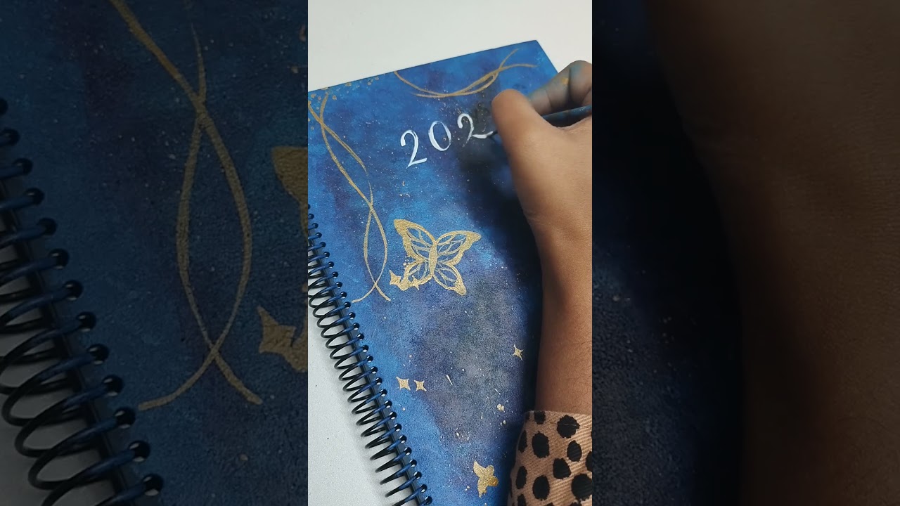 2026 planner cover page.🌌