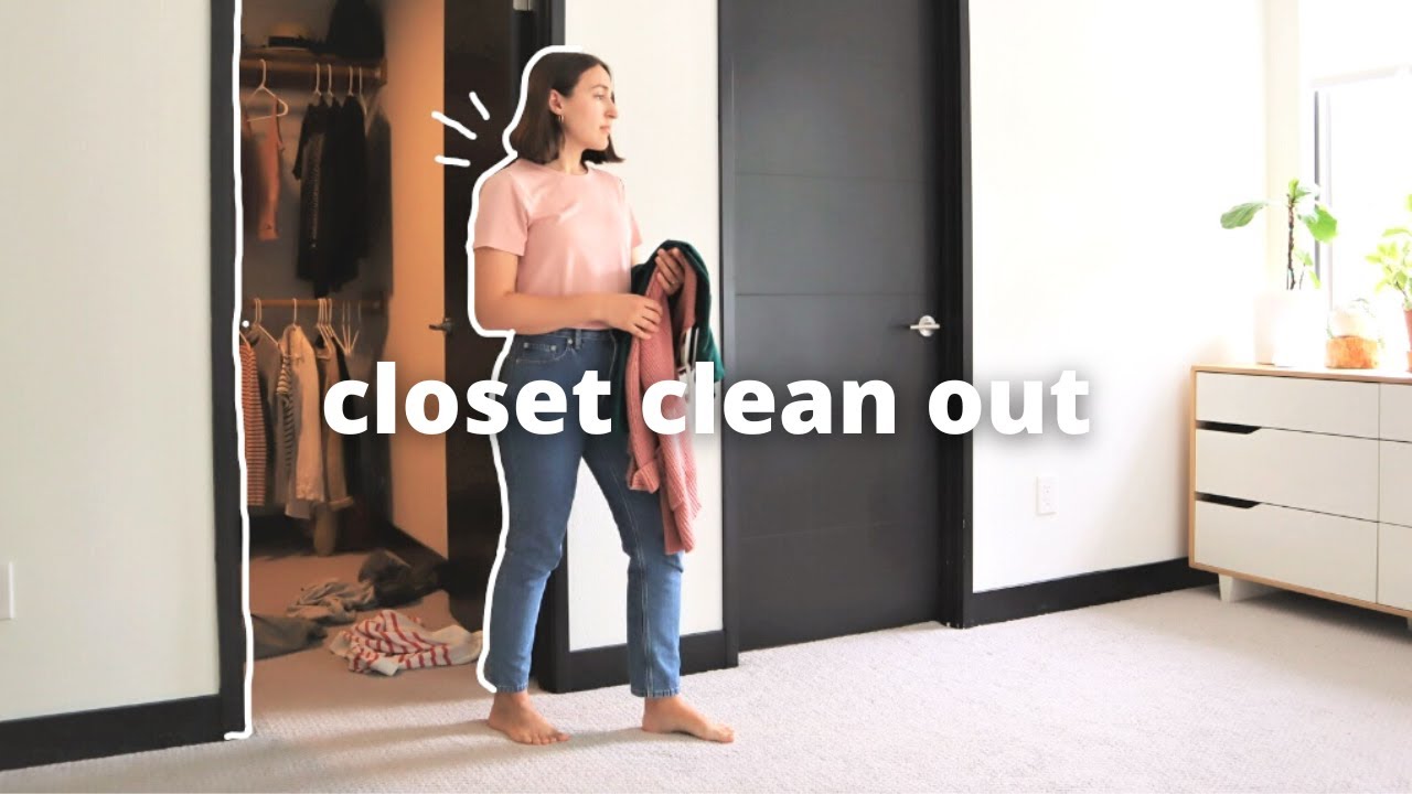 cleaning out my closet and organizing my entire capsule wardrobe