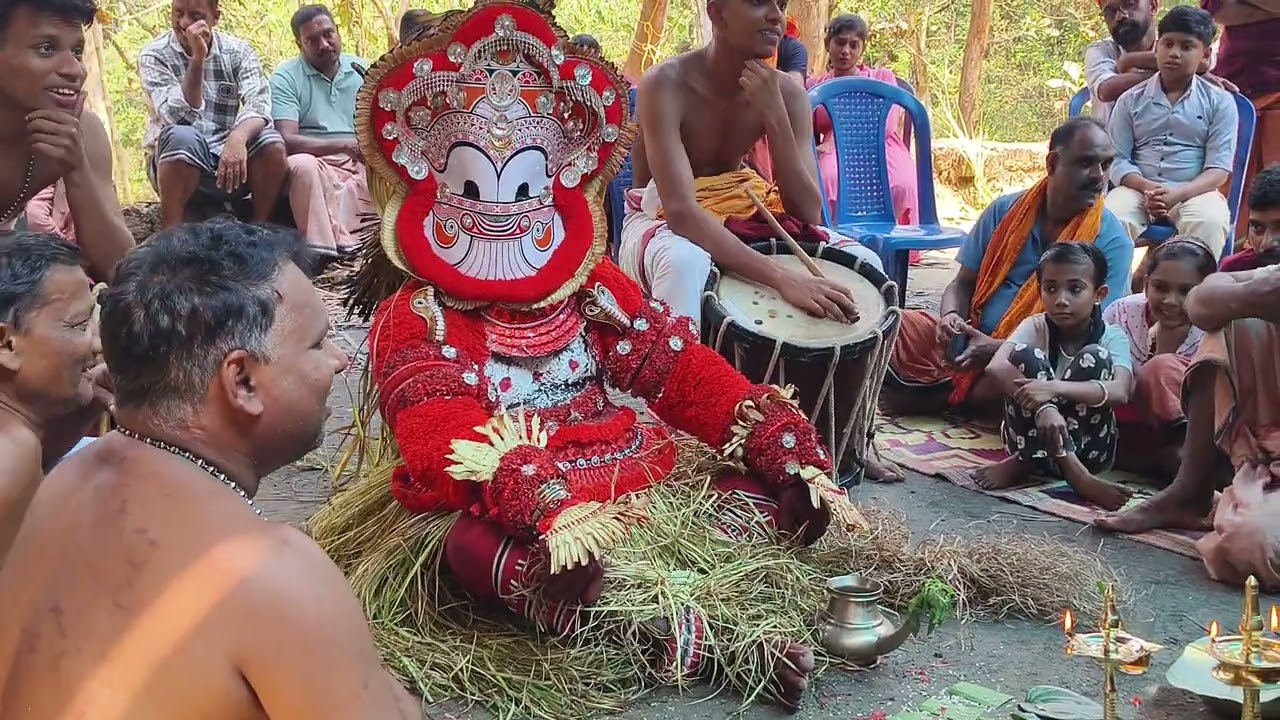 PART 2 Video.  പൊട്ടൻ തെയ്യം കുട്ടികൾക്ക് ചോറ് കൊടുക്കൽ ചടങ്ങ്. ചെങ്ങാനാർ തറവാട് മാവിച്ചേരി 