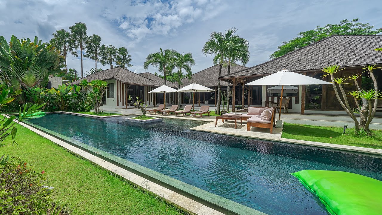 Magnificent  Leasehold Villa For Sale In Seminyak Bali