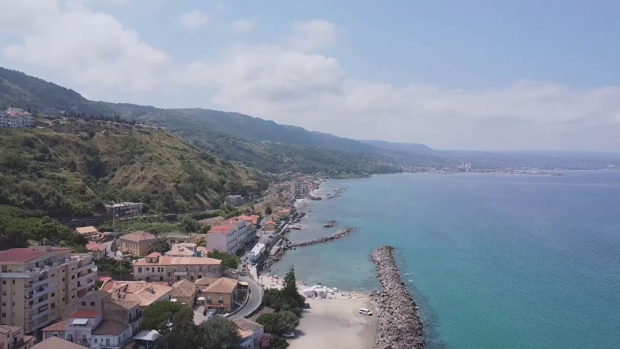PIZZO CALABRO E' MARE, BORGO E TANTA STORIA