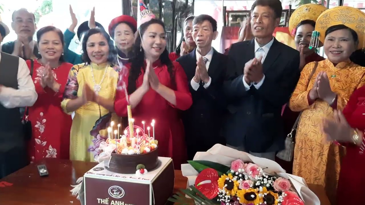 Chúc mừng sinh nhật chủ nhiệm suối Yến Hương Sơn chị Lý Kim rất vui vẻ sôi động