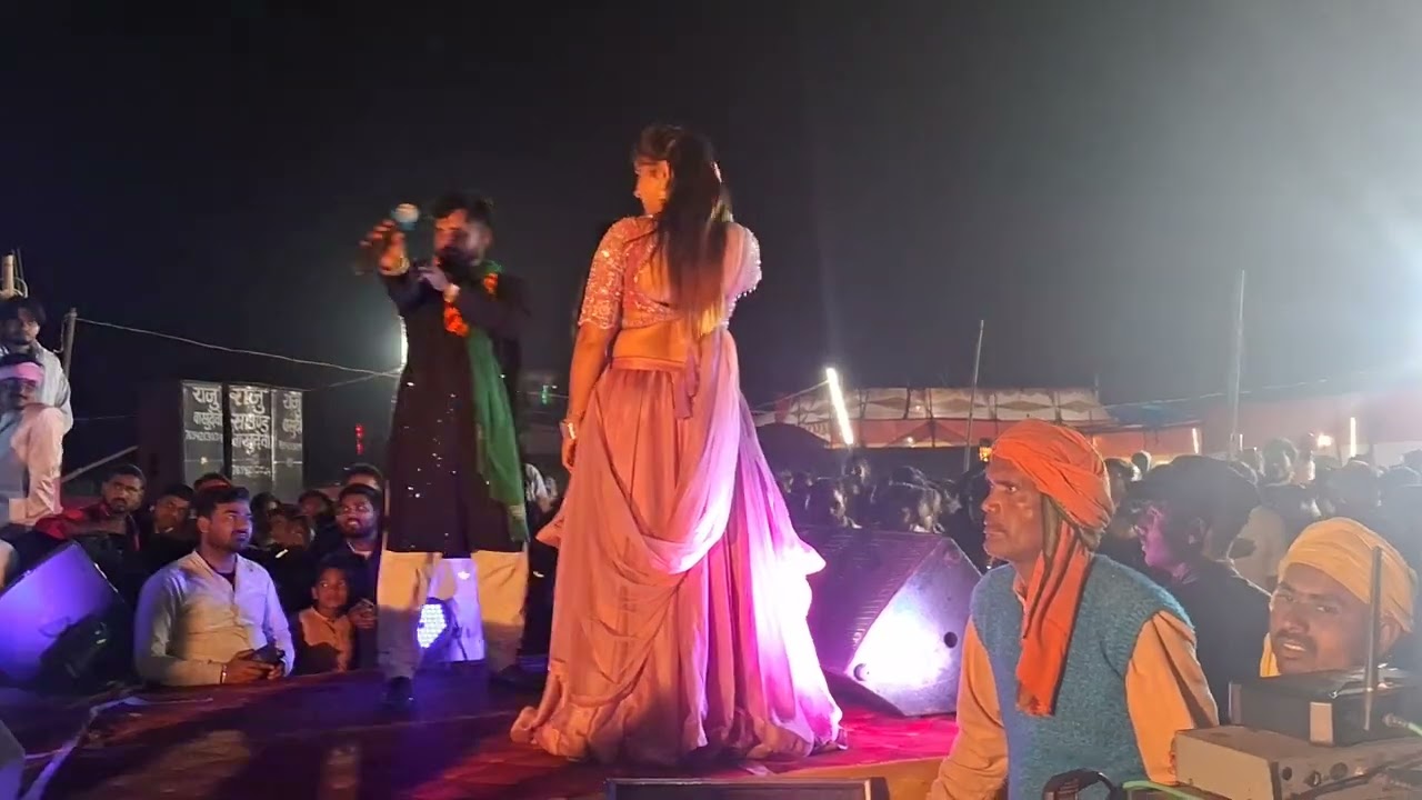Tuntun Yadav night stage show nawadi Kuran Sarai please subscribe my channel🙏🙏🙏🙏🙏