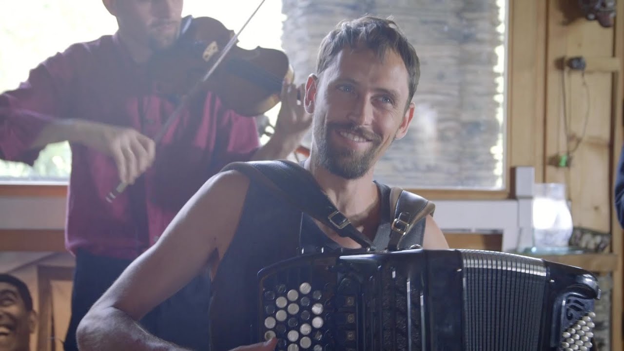 Čekurjankino Horo / Chekuryankino Horo - Barcelona Gipsy balKan Orchestra