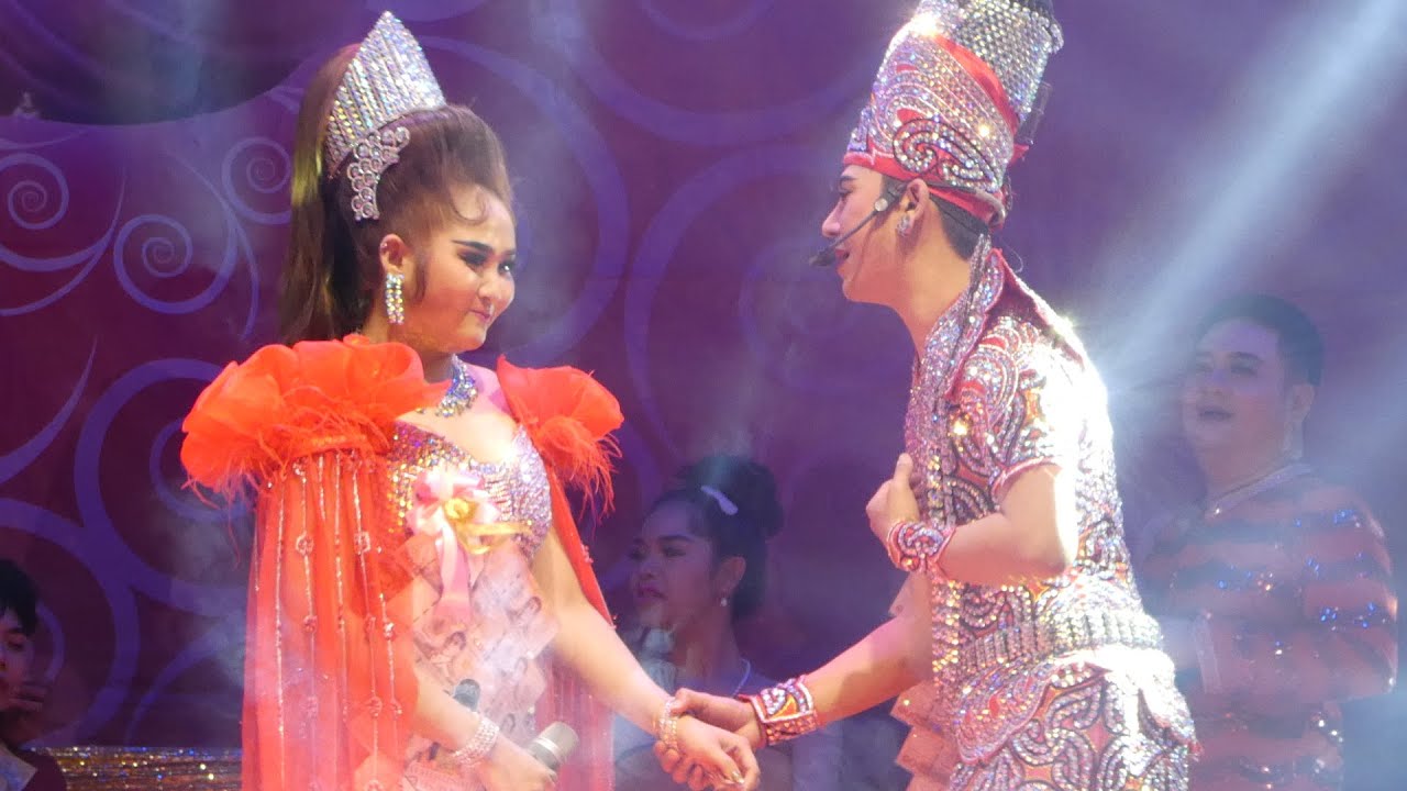 ไอซ & ปุย : เกี้ยว #พระเอกหน้าใหม่ในใจเธอ แดงหวานเจี๊ยบเล้ยยย อิอิ #ปุยปรีญานุช #ไอซ์อนันต์