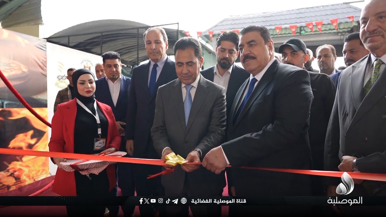 محافظ نينوى ومدير عام الشركة العامة لتصنيع الحبوب يفتتحان هايبر ماركت في أيمن الموصل