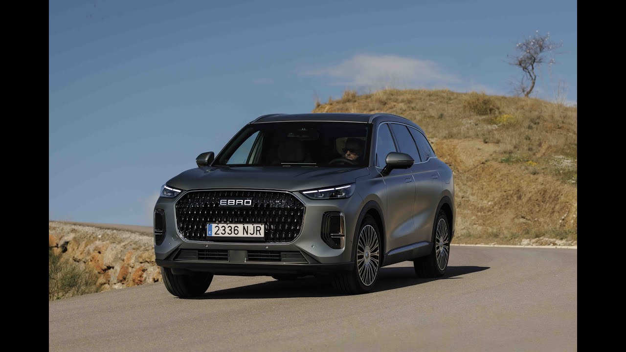 EBRO S900 PHEV 4x4