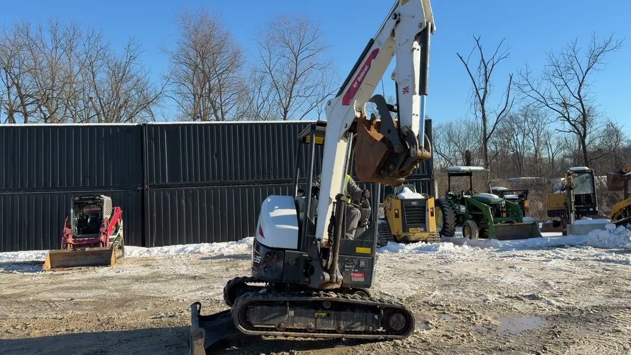 710093 E35 Mini Excavator MCGREW AUCTION