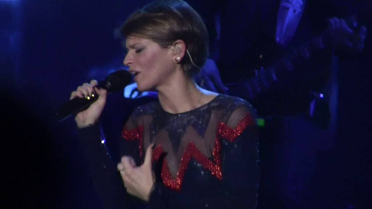 E' vero che vuoi restare - Alessandra Amoroso 21/10/2016 Acireale