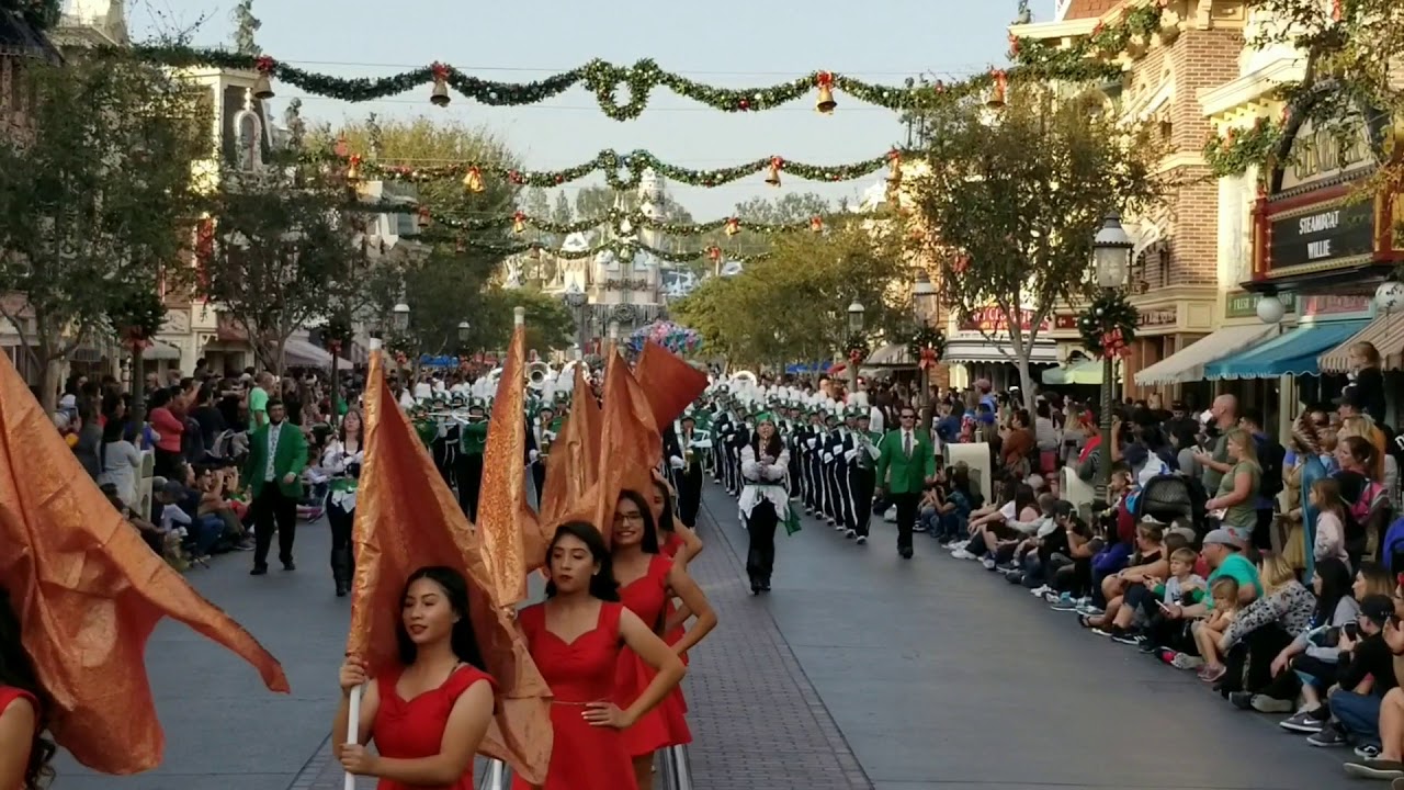 Reedley High band 2018 Disneyland Parade