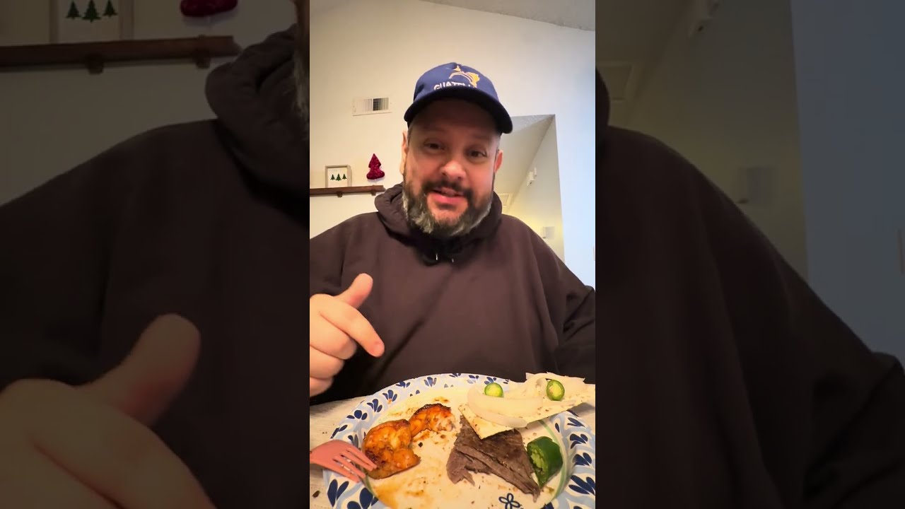 My first Mukbang (first eating video) 
