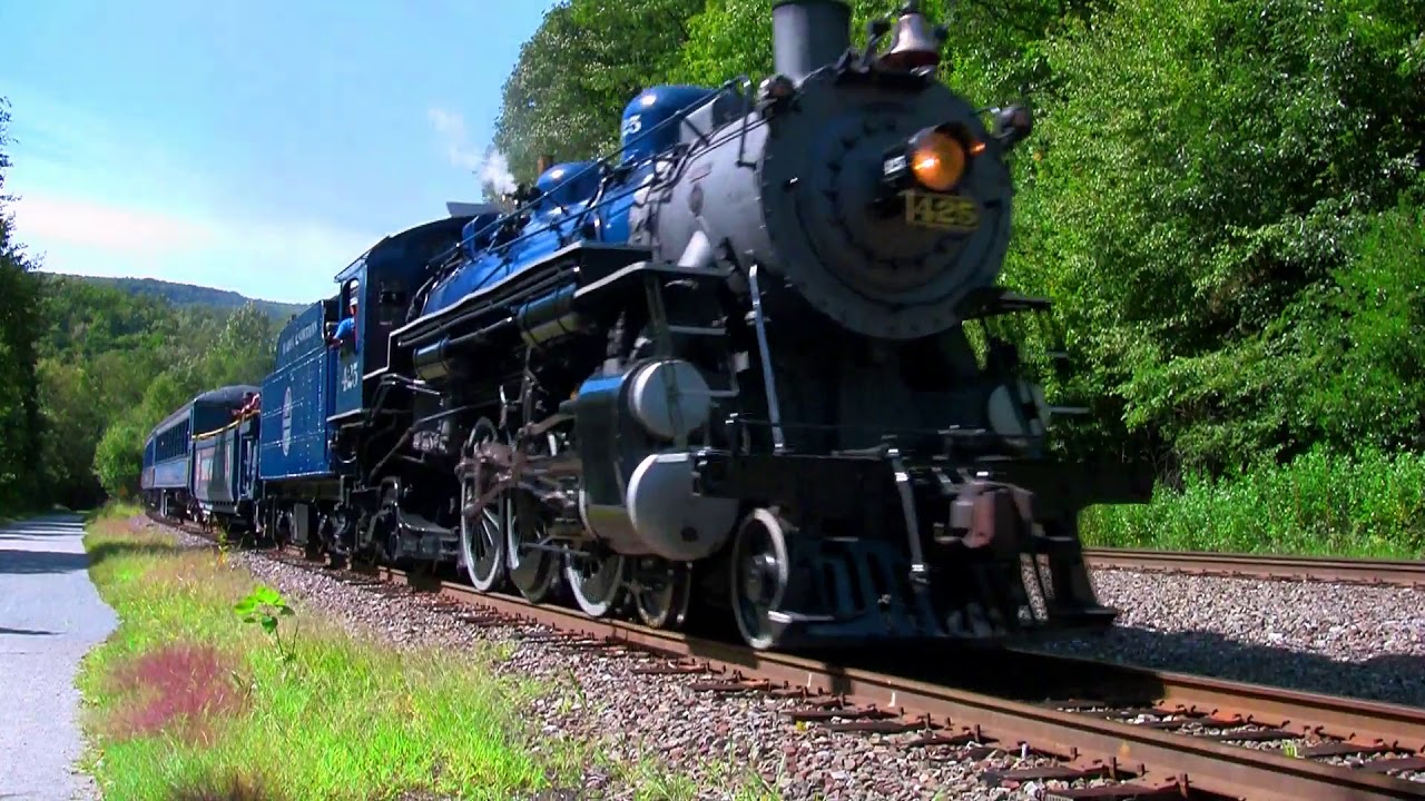 Lehigh Gorge Scenic Railway RN #425 Sept 1, 2017