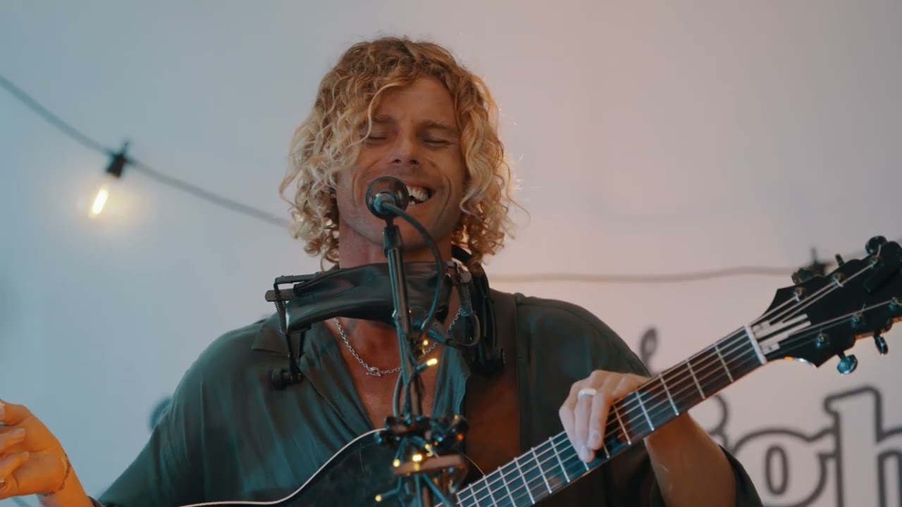 Kim Churchill - Truest Intentions (Live at Provedore Cafe)