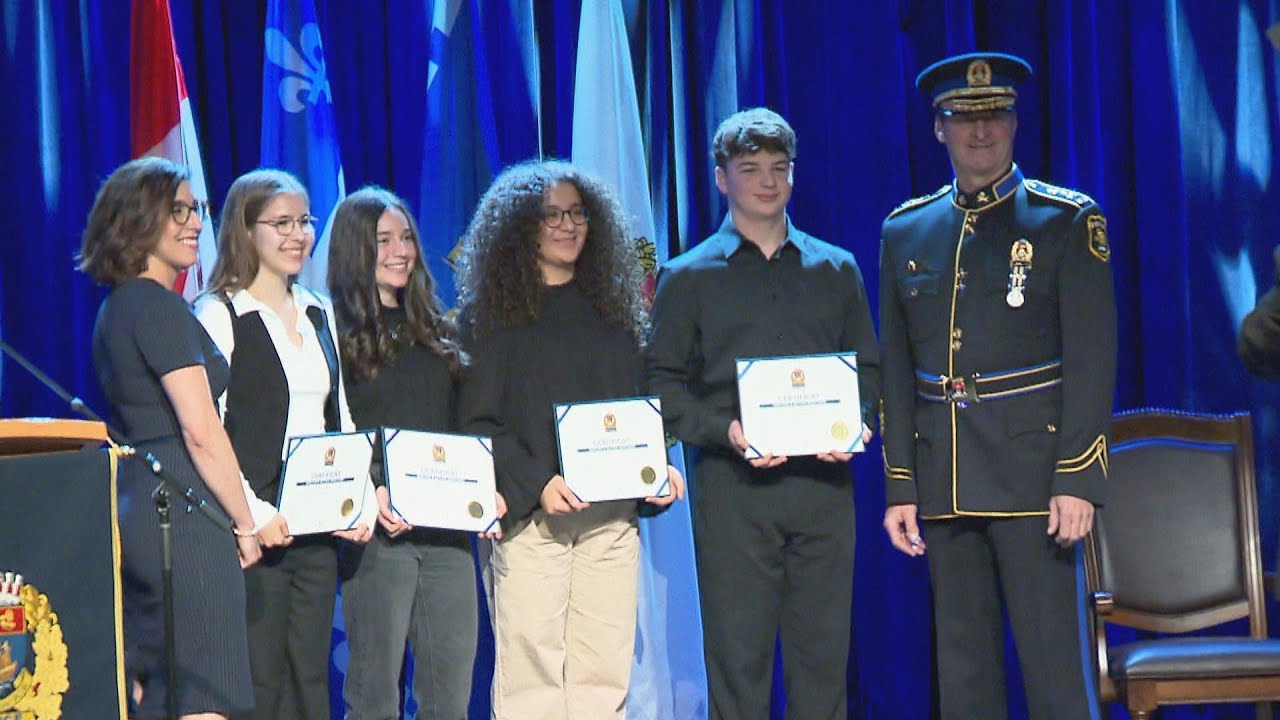 Les policiers soulignent la bravoure de citoyens de Québec