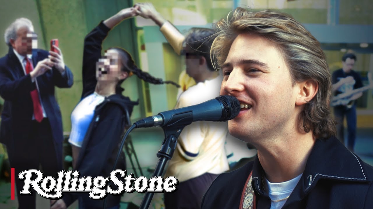 Watch Hollyy Perform Live on the Streets of NYC
