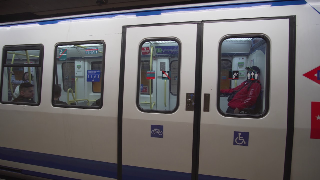 Spain, Madrid, Metro ride from Ventas to Diego de León