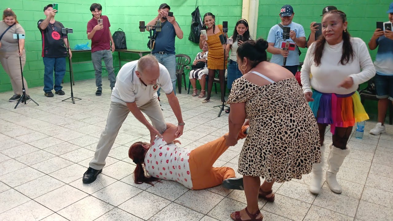🔴TREMENDA CAIDA EN PLENO BAILE VEA TODO EL IDEO😱😱