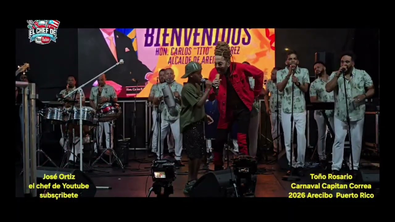 TOÑO ROSARIO SUBE A NIÑO TALENTOSO A TARIMA