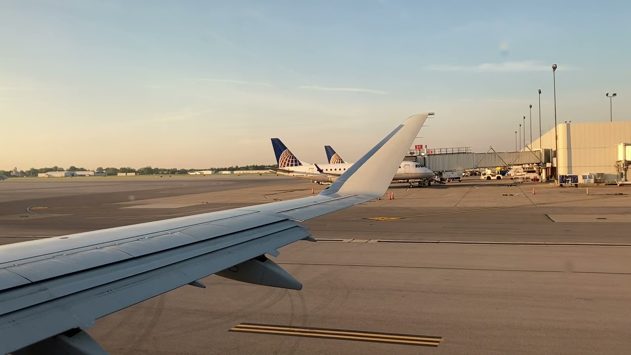 American Eagle | Embraer 175 | CMH - MIA | WELCOME ABOARD Ep. 6 (Pt. 1)