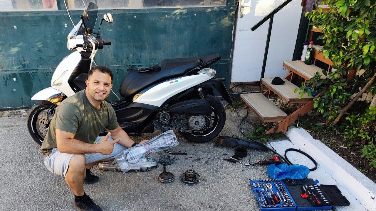 Αλλαγή ιμάντα σε beverly 350-belt replacement instructions on beverly 350 Piaggio