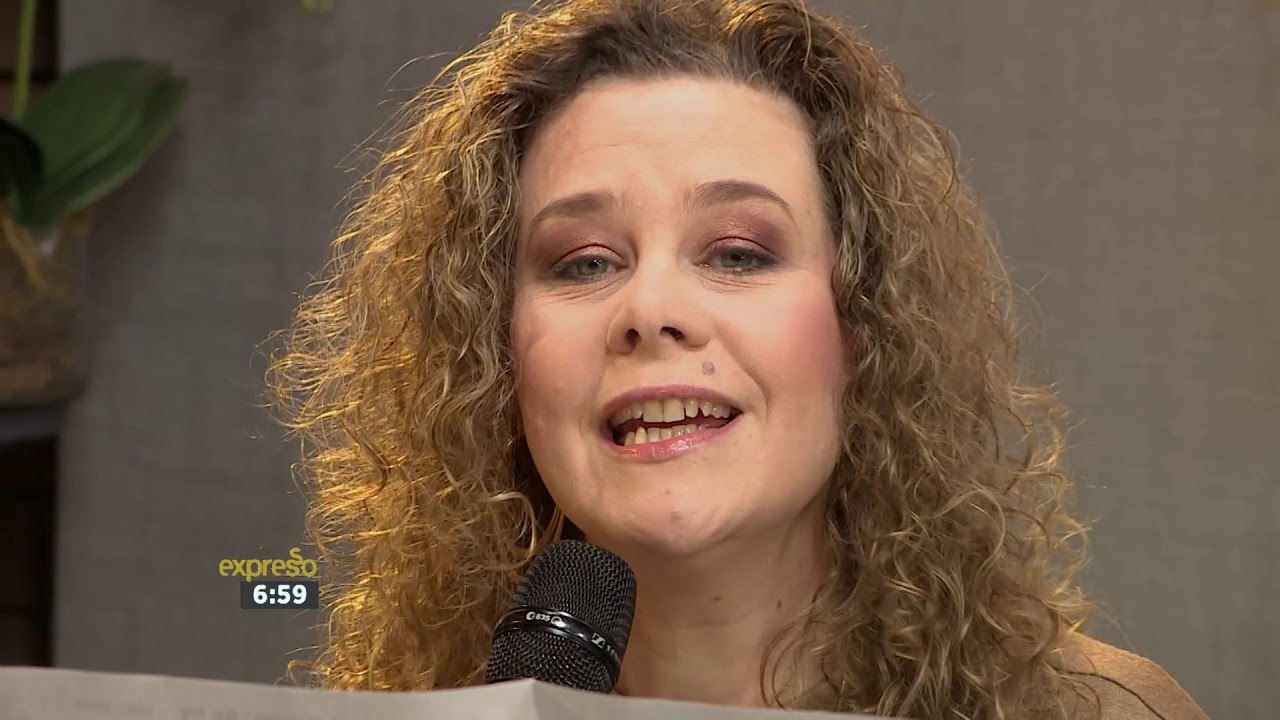 Amanda Tiffin performs 'A  woman like Me'