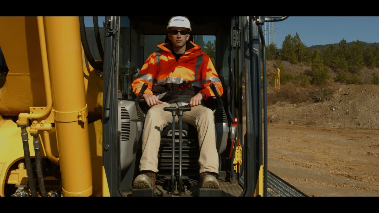 Komatsu PC650LC-11 cab familiarization