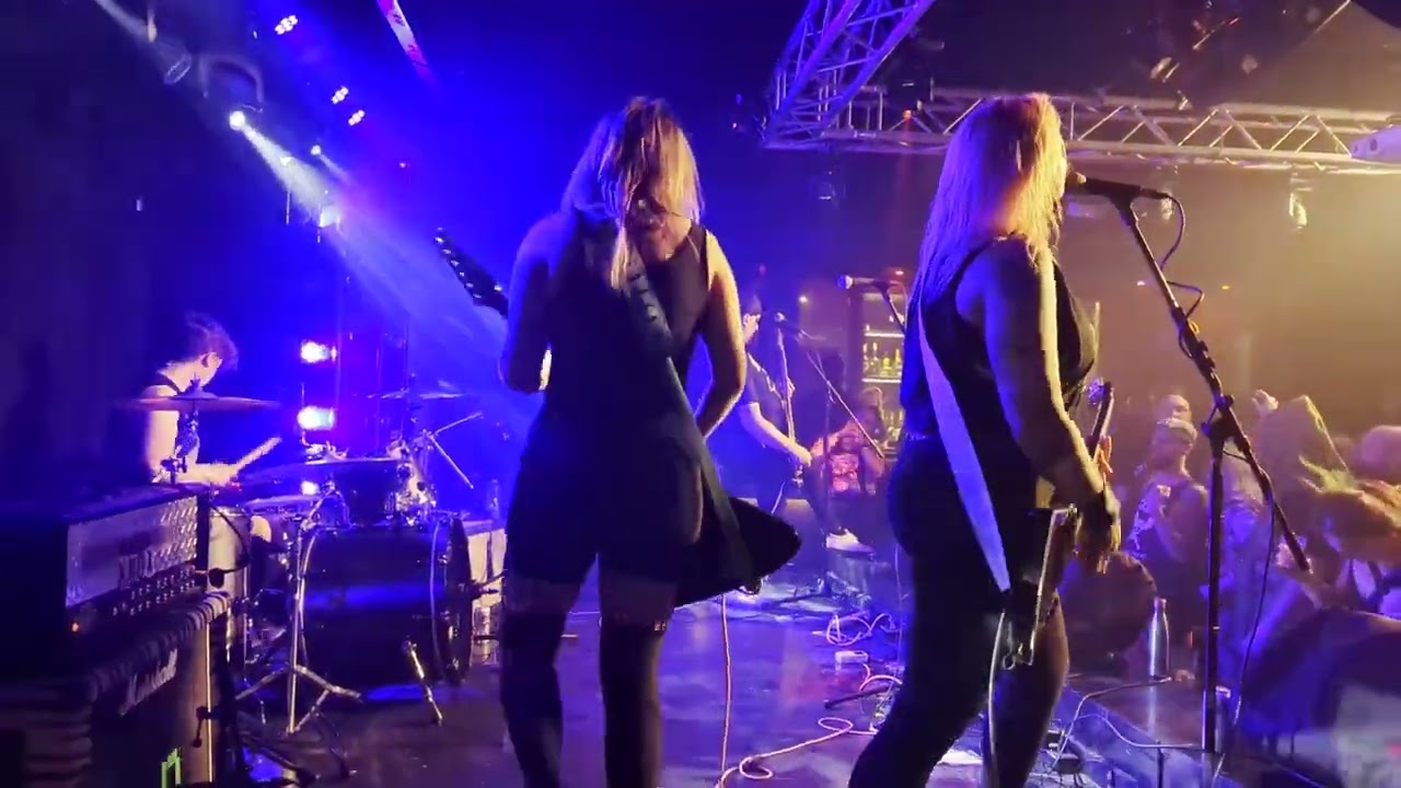 Anti-Queens - Where Eagles Dare (Live)