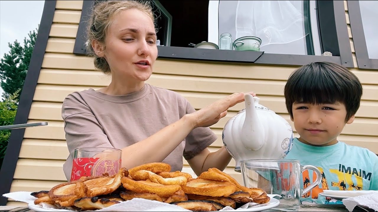 WHAT DO RUSSIANS EAT? A day of eating of a small family