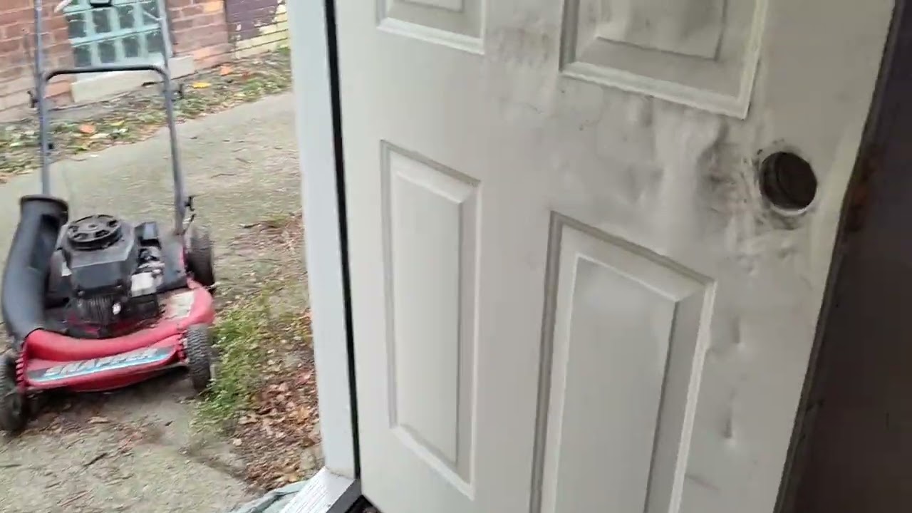 Detroit Landbank House Walkthrough 48205 Zip Code www.RealEstateBootsOnTheGround.com