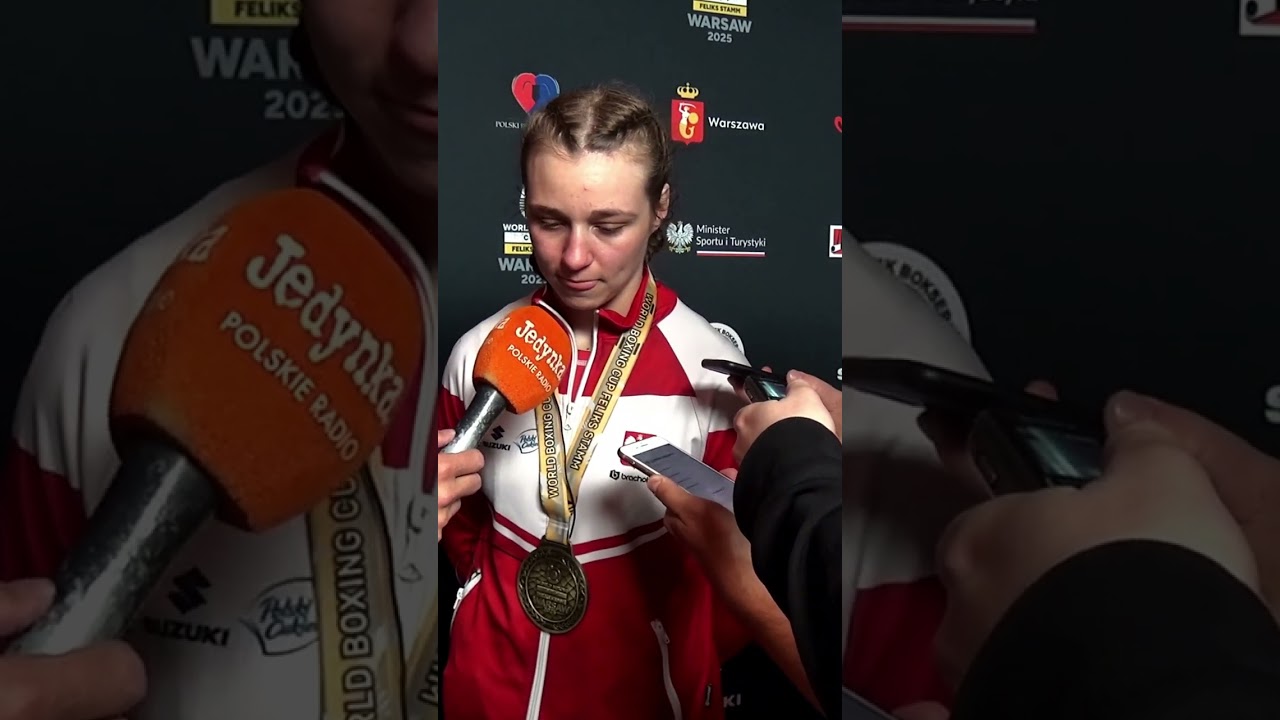 Julka Szeremeta po zdobyciu złotego medalu na Pucharze Świata w Warszawie.