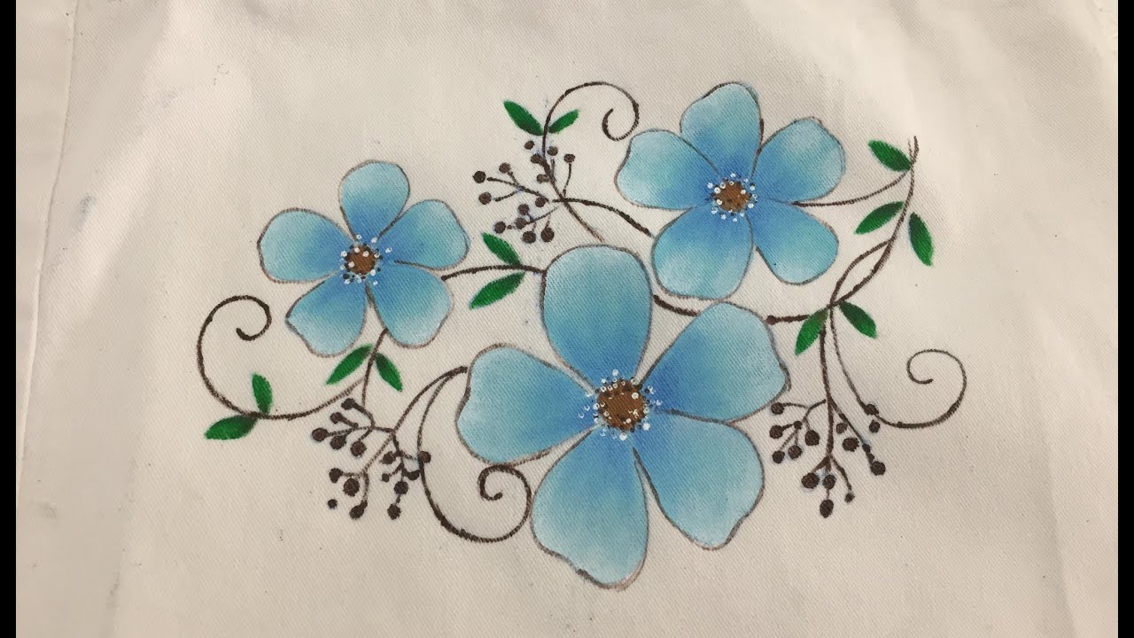 Pintura sobre tela 1: flores azules sobre jean