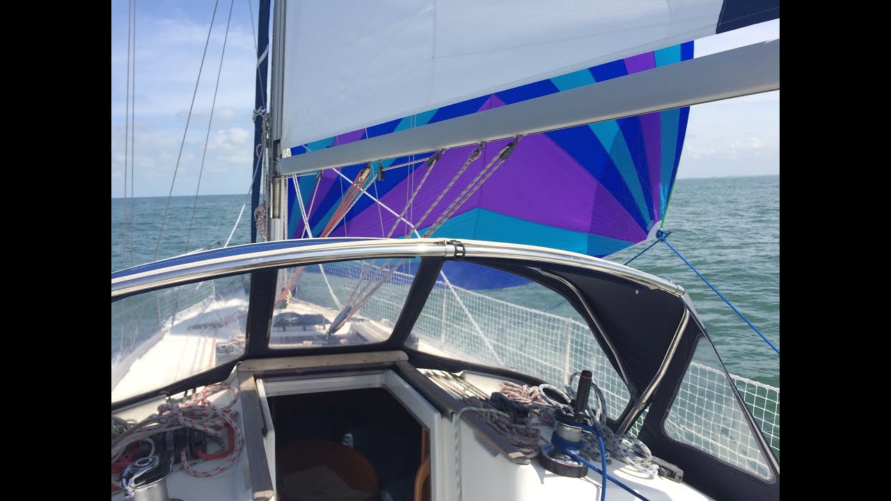 Gennaker & Mooring single handed on a Jeanneau Sun Odyssey 34.2