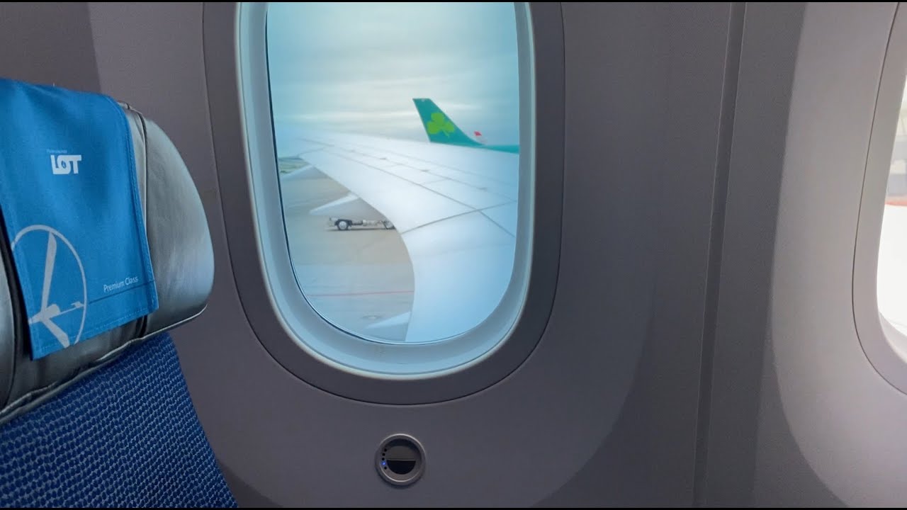 LOT Polish Airlines Boeing 787 Economy Class | Chicago to Warsaw