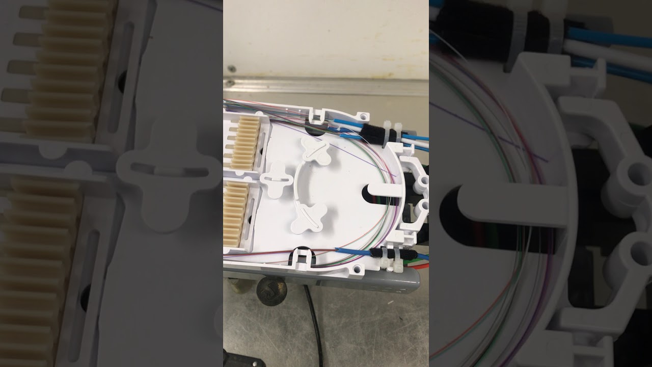 Midspan Fiber Splicing in a Commscope FOSC 450A Part 14
