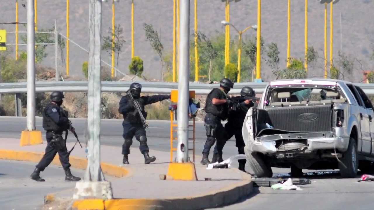 GROMS abaten a dos delincuentes en balacera en Saltillo