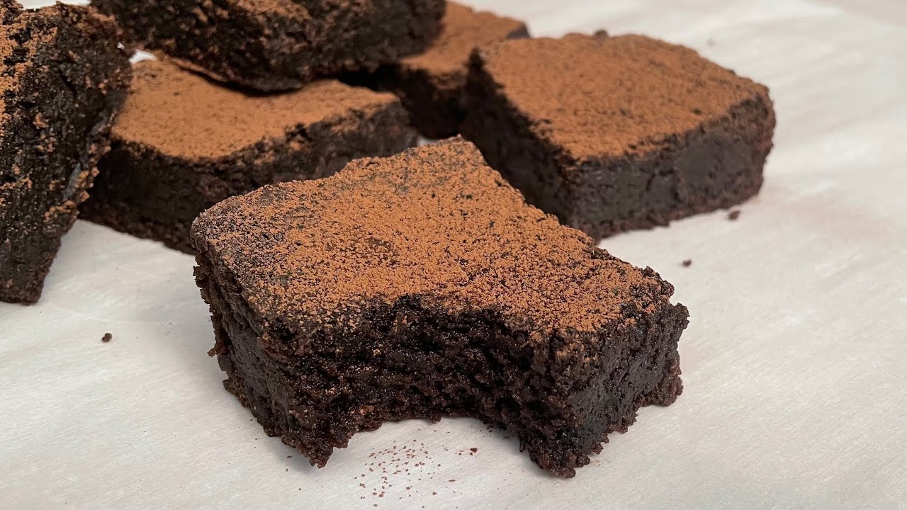 NO Maida, No Egg Best Fudgy Wheat Brownie In Kadai | बिना मैदा बिना अंडा के गेहूं के आटे से ब्राउनी
