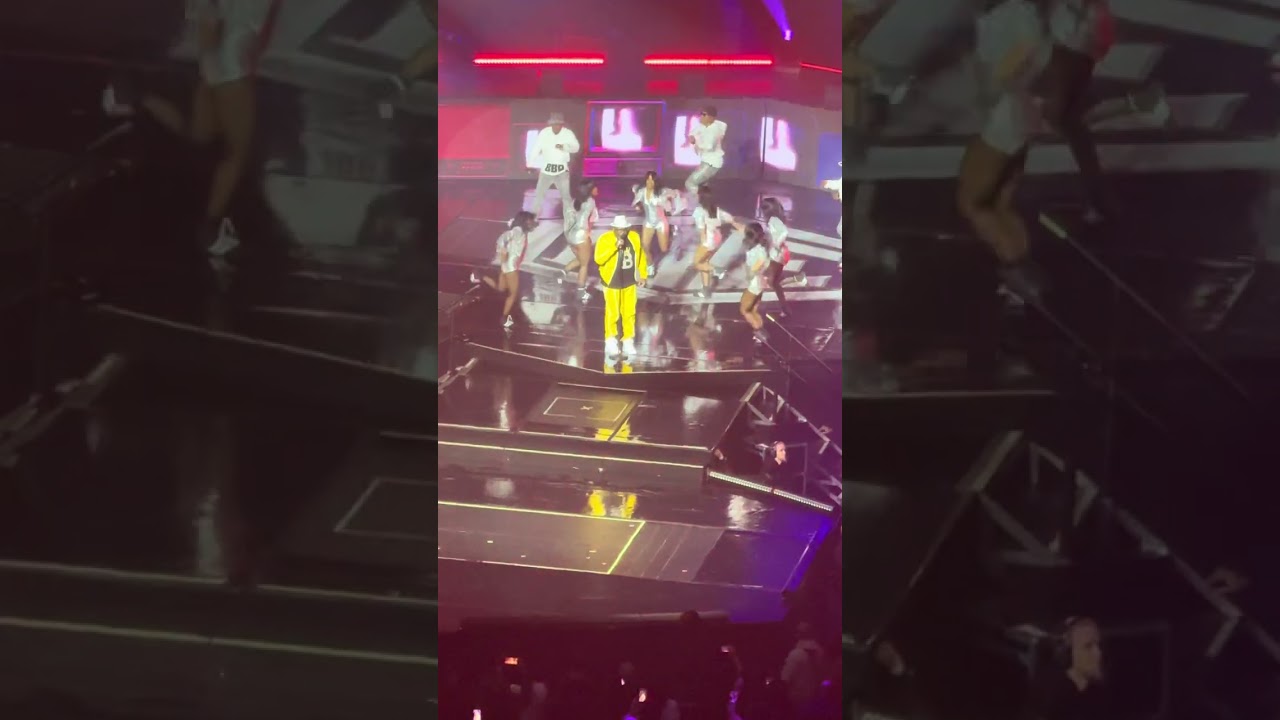 Bobby Brown performing during the New Edition Way tour stop in Greensboro NC #bobbybrown 