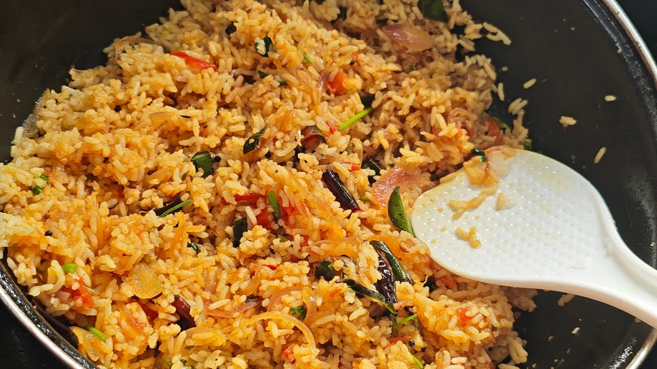 எளிய முறையில் தக்காளி சாதம் செய்வது எப்படி | Tomato Rice Recipe in Tamil | Mani Shree Kitchen