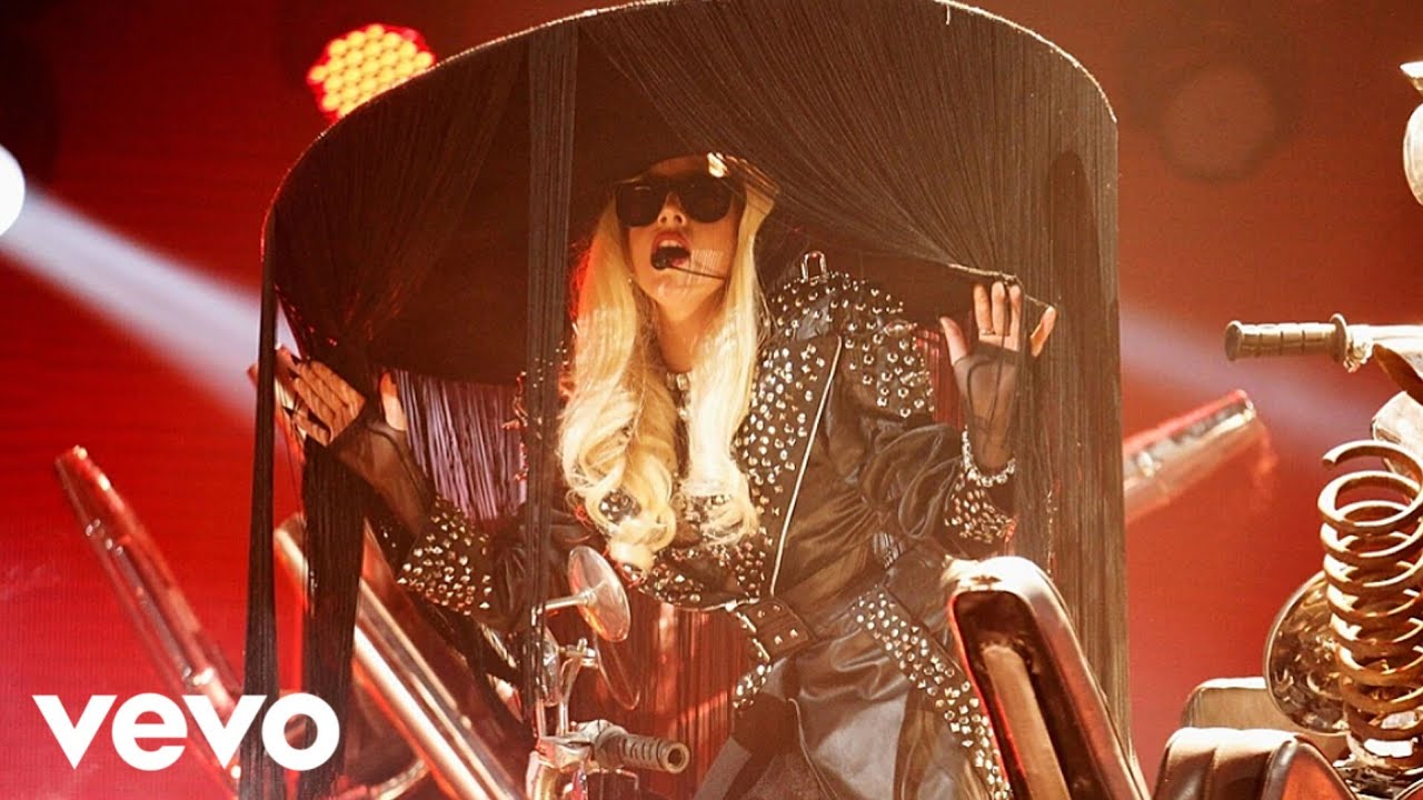 Lady Gaga - Schei&szlig;e (Live from the IHeartRadio Music Festival 2011)