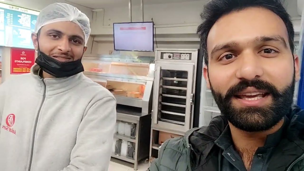 jalal son pizza and fish burger review | dosto ko ke sat shugaal