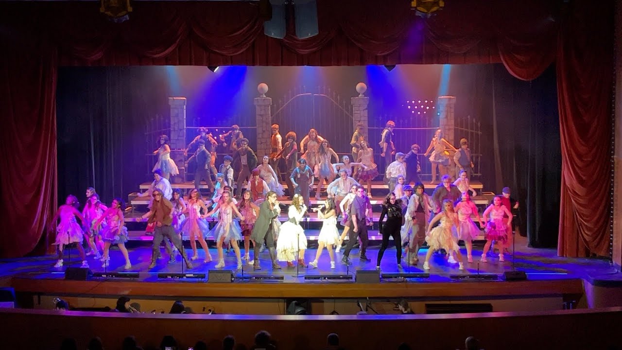 2024 John Burroughs Powerhouse at Music Showcase Show Choir Competition. - 
