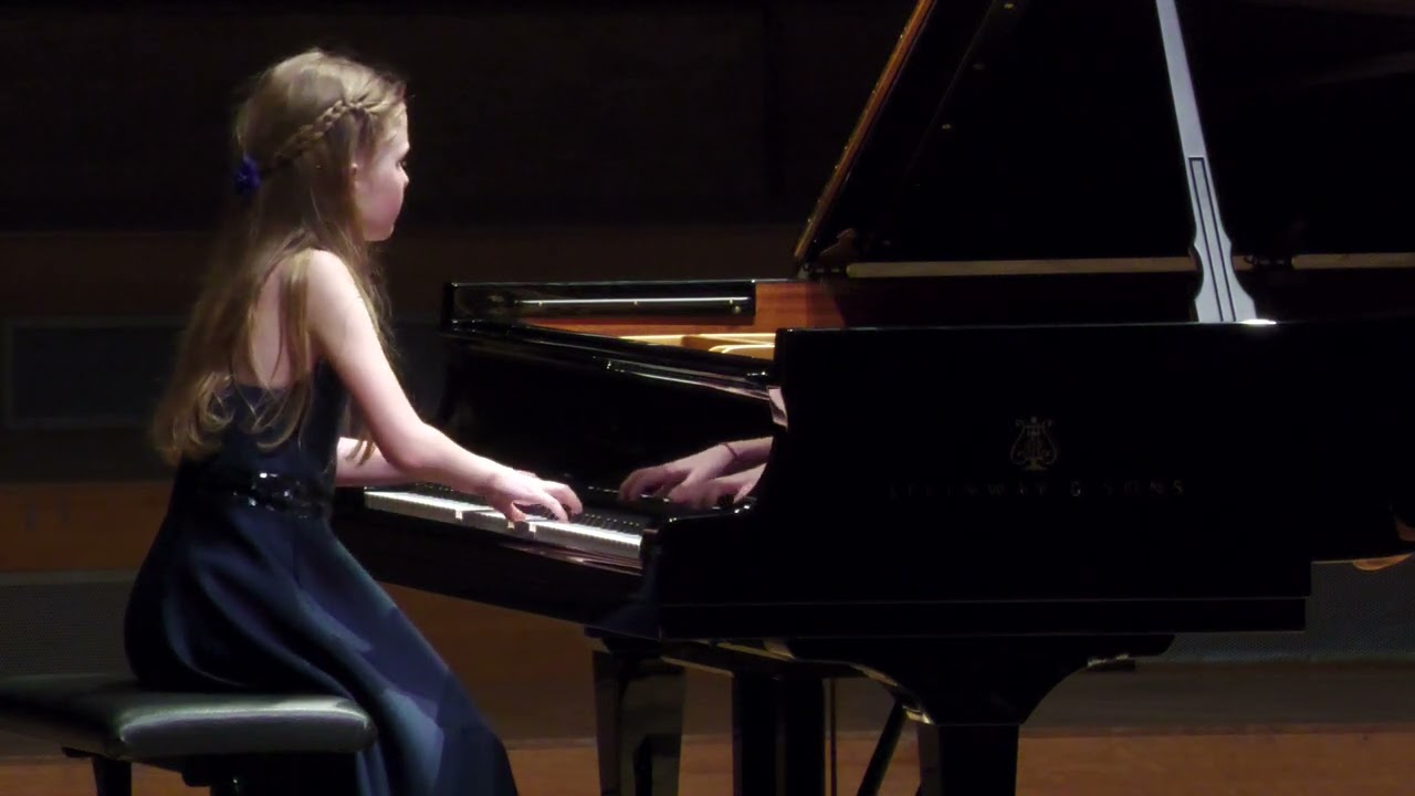 STEINWAY PIANO COMPETITION 2024 FINALS -  ALEXANDRA LONG (9)