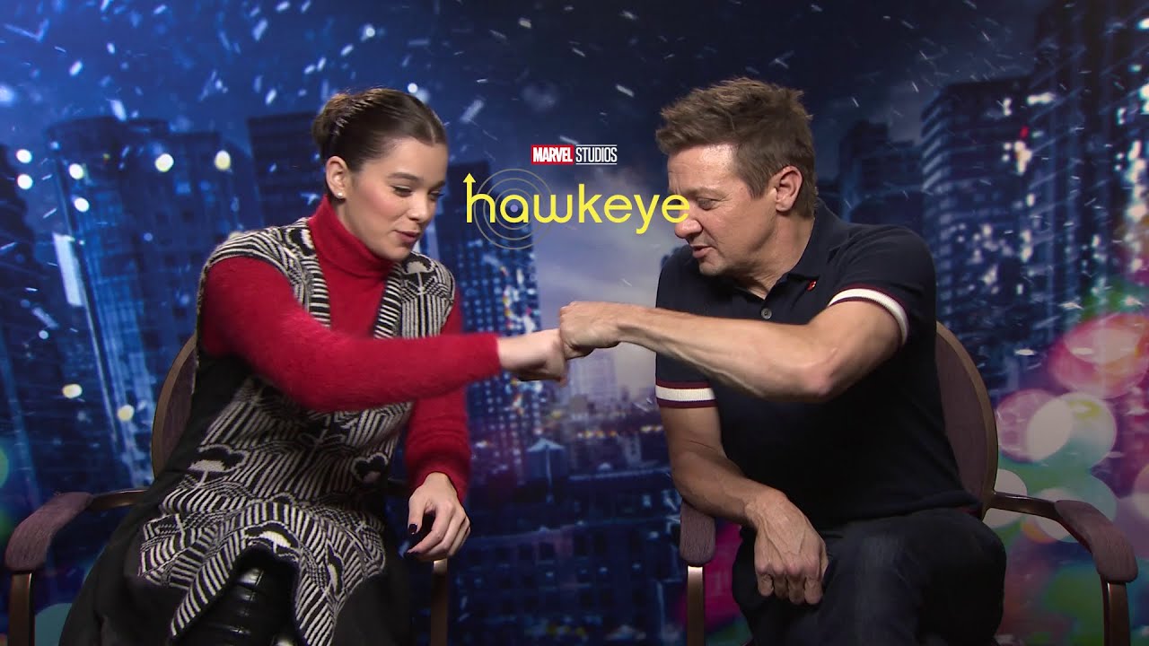 Hawkeye: Jeremy Renner e Hailee Steinfeld dalla morte di Vedova Nera alle sorprese della serie