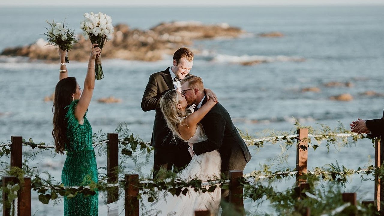 Cabo Wedding | Chileno Bay Resort Wedding | Jordanna & Sammy’s Waterfront Wedding