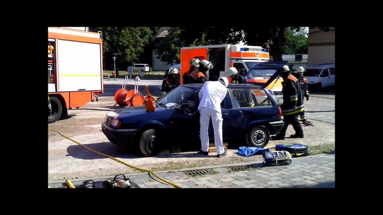 Personenrettung aus einem Pkw