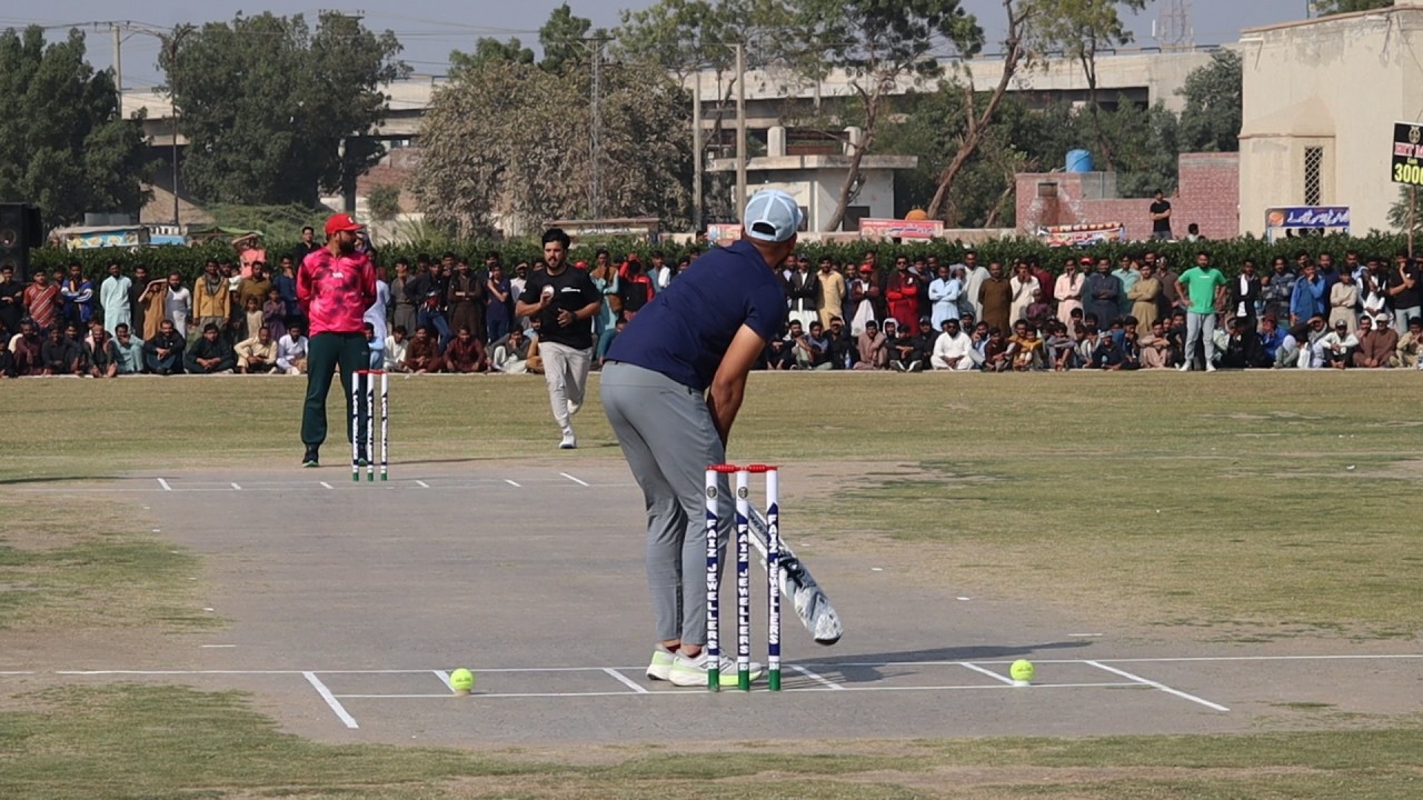 TAMOUR MIRZA VS FAHAD MC ONE OF THE BEST MATCH IN PAKISTAN TAPE BALL CRICKET HISTORY