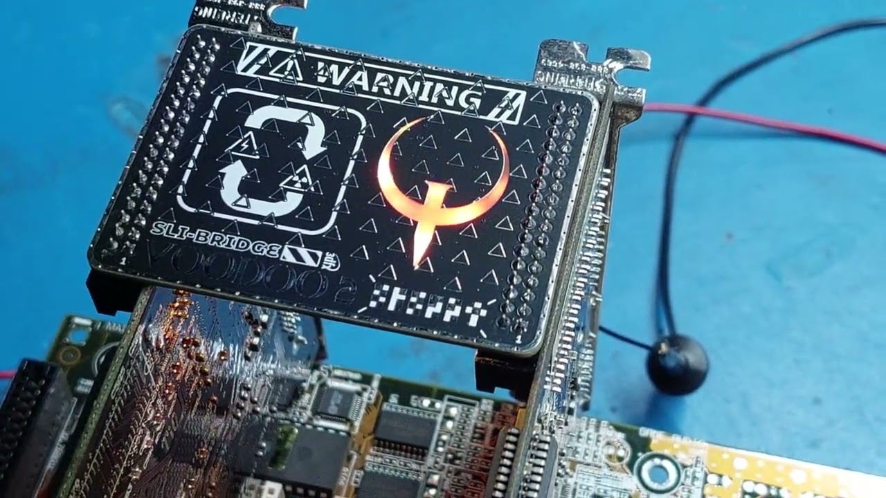 Voodoo 2 SLI BRIDGE (60mm) with animated Quake logo!