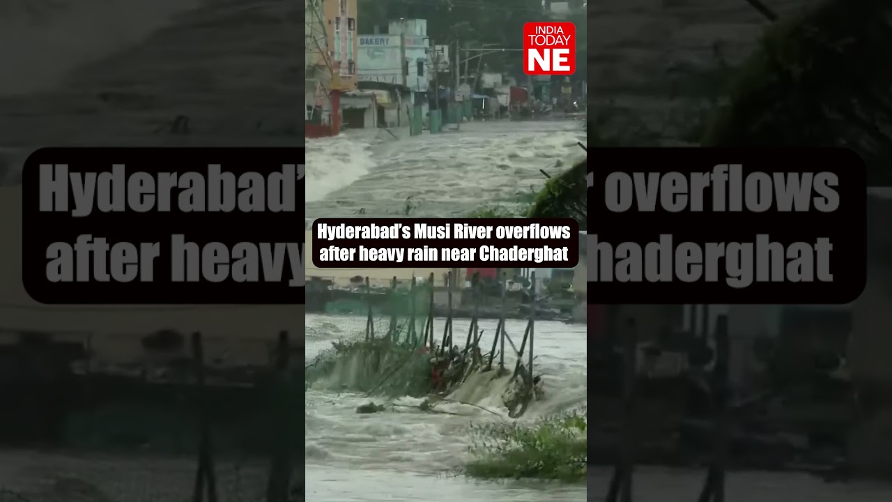Hyderabad&rsquo;s Musi River overflows after heavy rain near Chaderghat