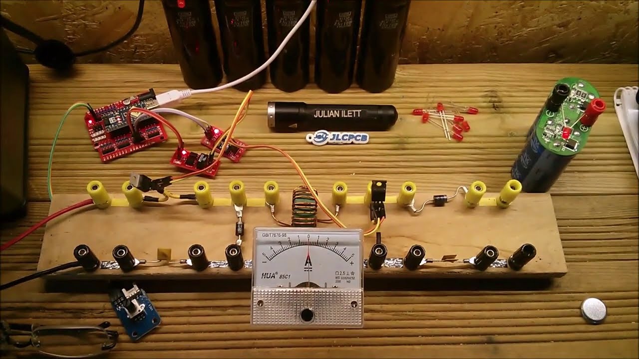 Manual Buck/Boost for Supercapacitor Charging