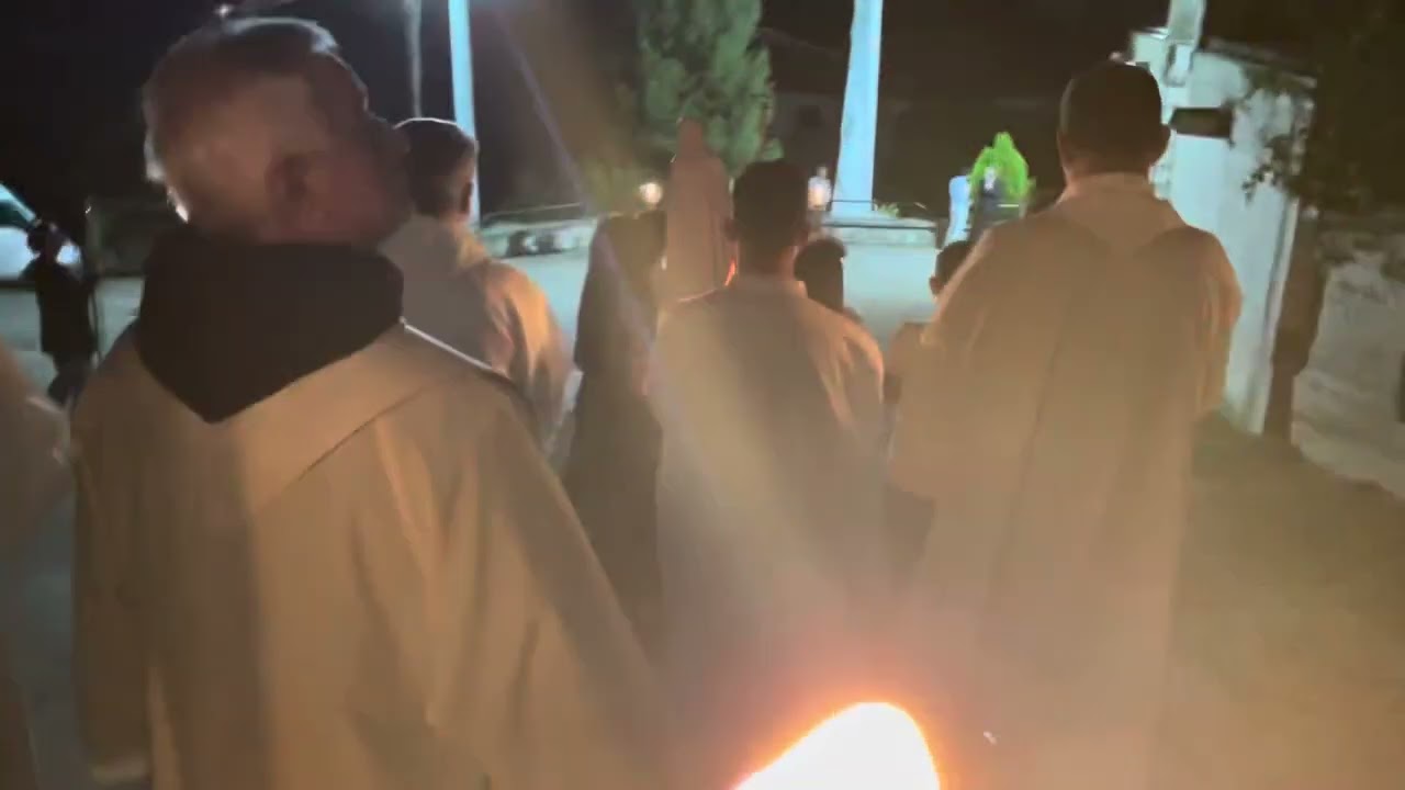 Procesioni me truporen e Zojës në Zym